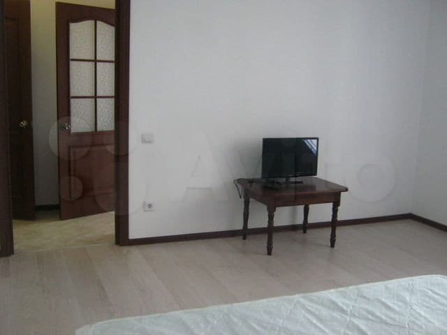Продается 1-комн. квартира, 50 м² — фото 3