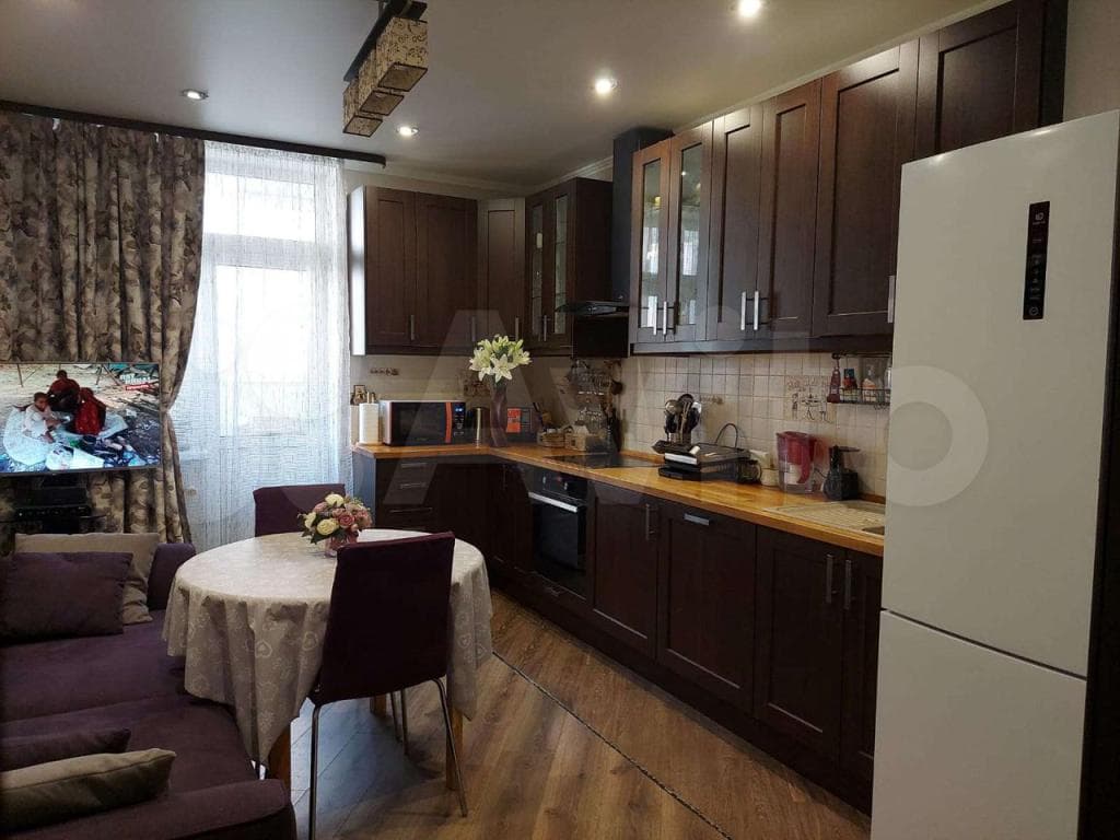Продается 2-комн. квартира, 67 м²