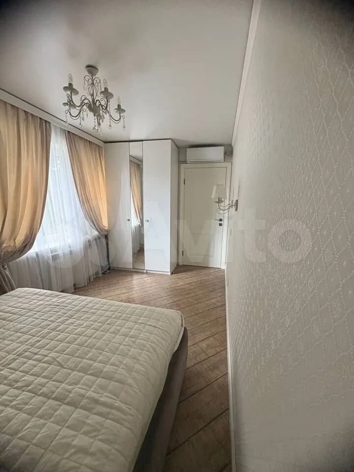Продается 3-комн. квартира, 50.3 м²