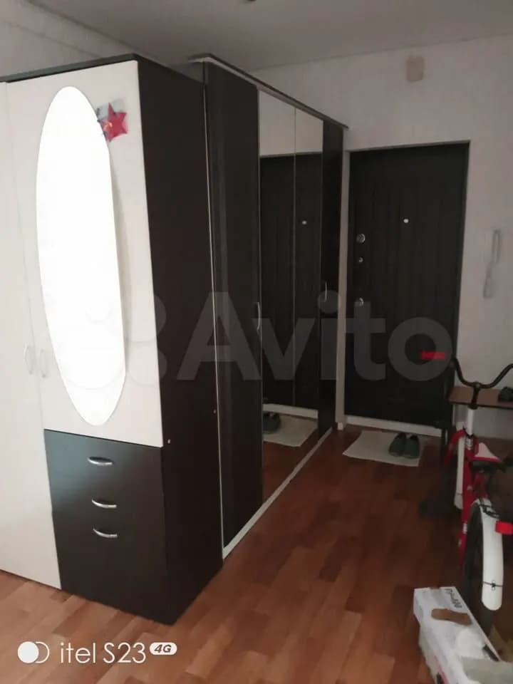 Продается 2-комн. квартира, 65.3 м²