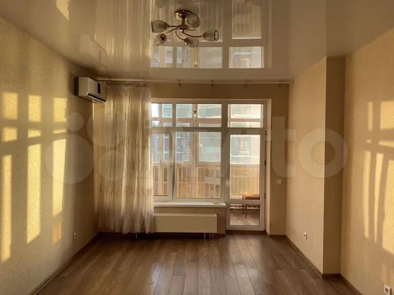 Продается 1-комн. квартира, 51.9 м² — фото 2