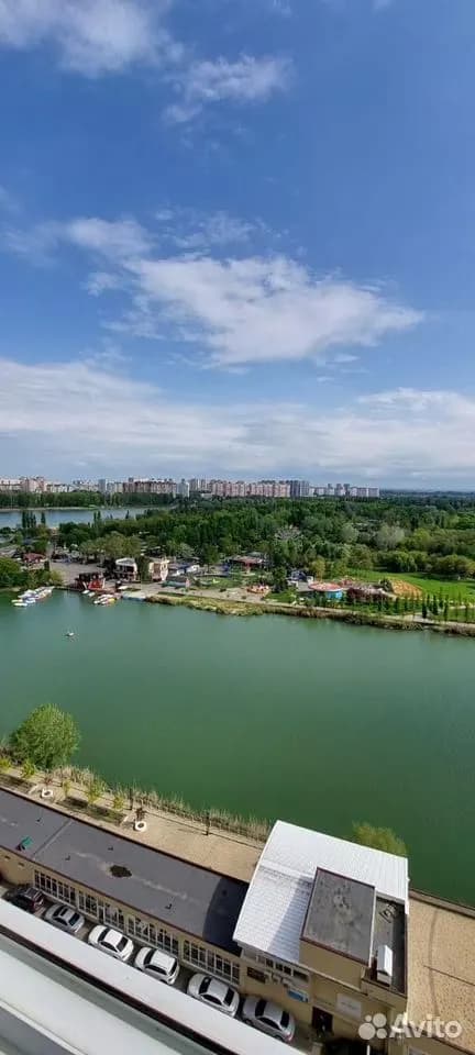 Продается 2-комн. квартира, 68 м²