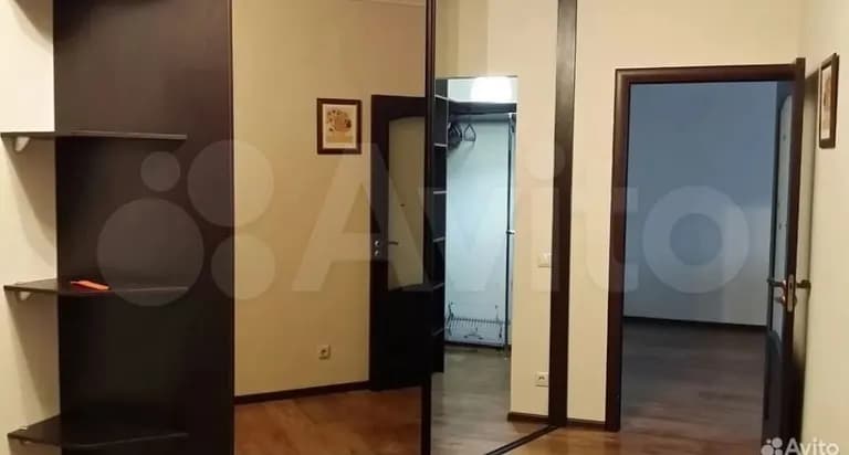 Продается 2-комн. квартира, 84.7 м²