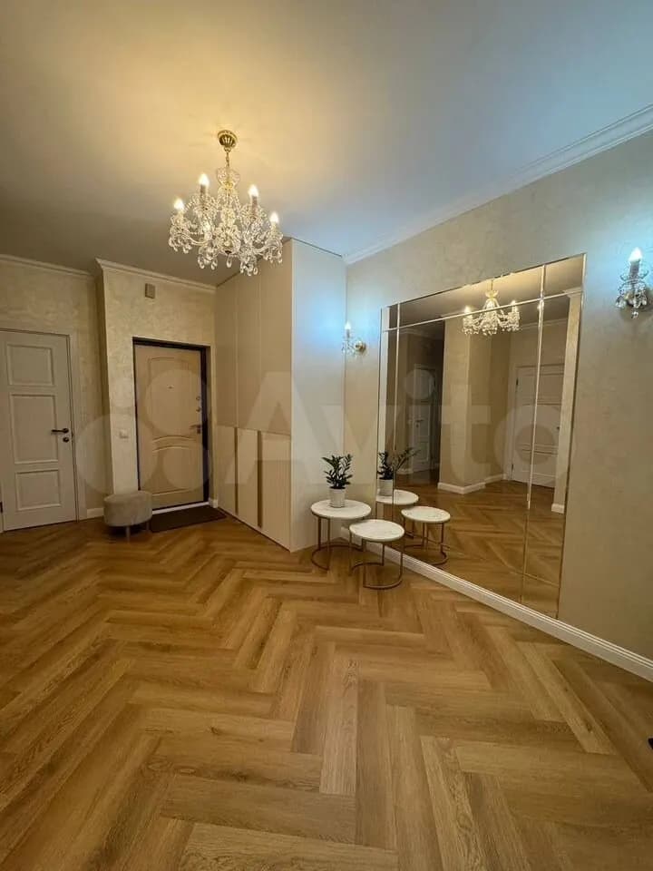 Продается 2-комн. квартира, 94 м²