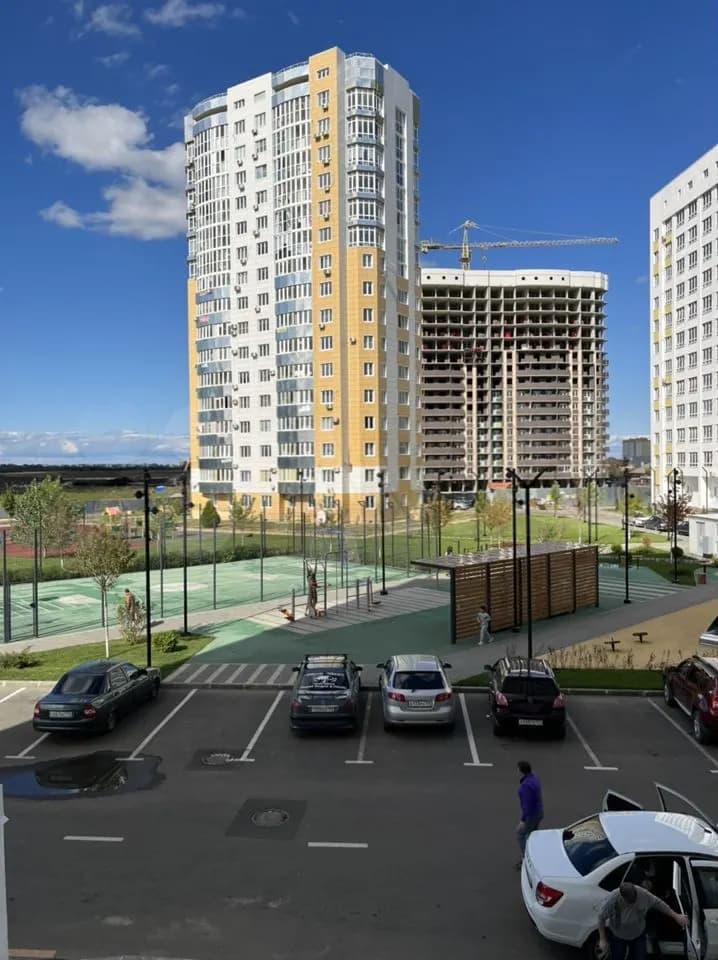 Продается 2-комн. квартира, 58.5 м²