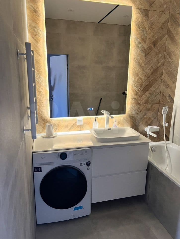 Продается 2-комн. квартира, 53 м² — фото 2