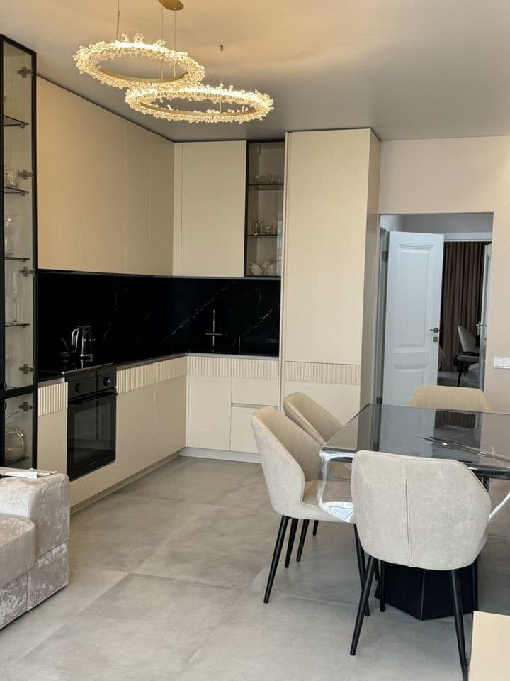 Продается 3-комн. квартира, 72 м²