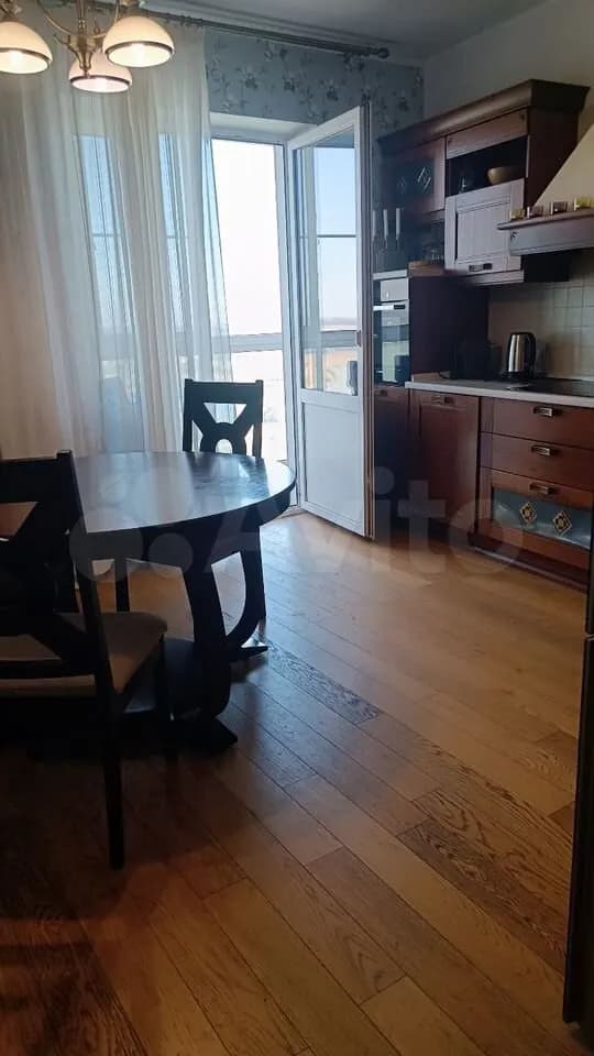 Продается 2-комн. квартира, 78 м² — фото 2