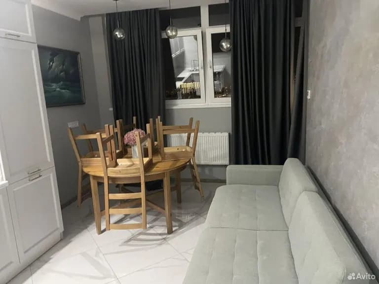 Продается 1-комн. квартира, 48 м² — фото 2