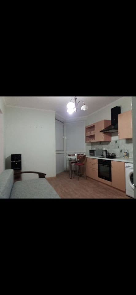 Продается 1-комн. квартира, 65 м²