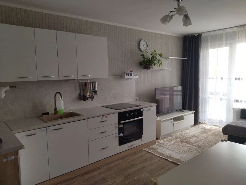 Продается 3-комн. квартира, 71.5 м²