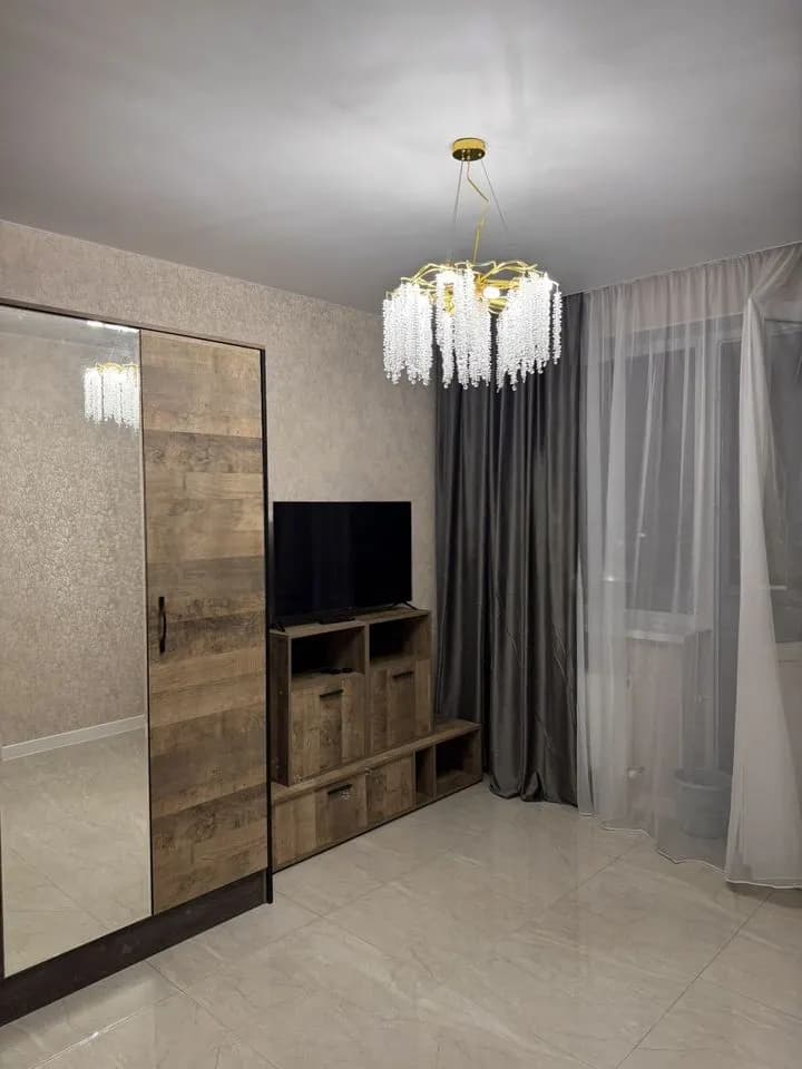 Продается 1-комн. квартира, 37 м² — фото 2