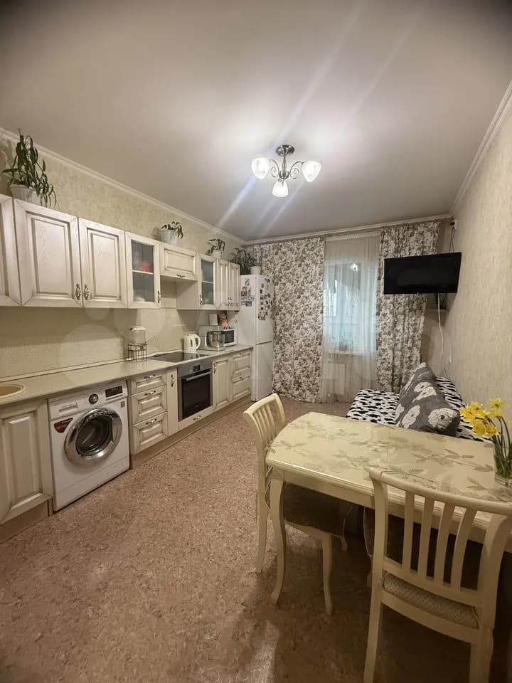 Продается 1-комн. квартира, 43.7 м²