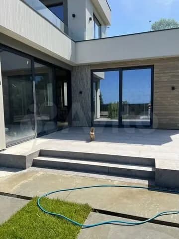 Продается 4-комн. квартира, 176.5 м²