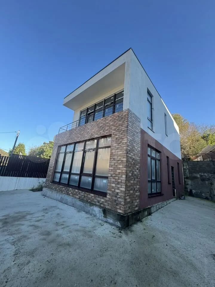 Продается 4-комн. квартира, 105.5 м² — фото 2