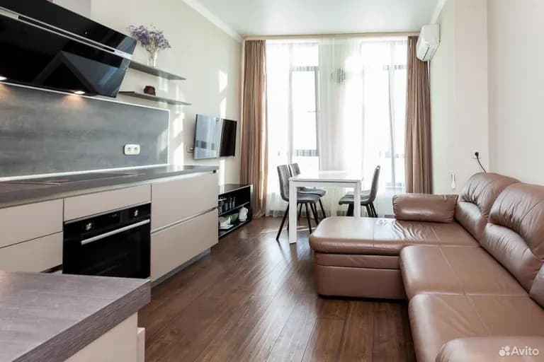 Продается 2-комн. квартира, 80 м²