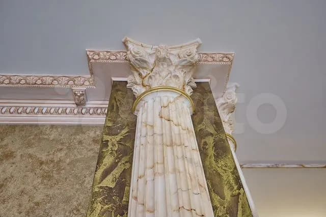 Продается 4-комн. квартира, 270 м²