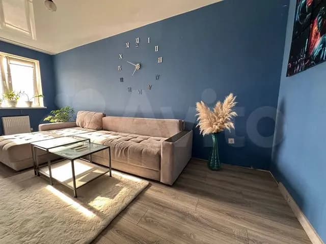 Продается 2-комн. квартира, 72 м²