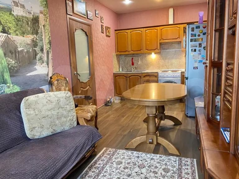 Продается 2-комн. квартира, 65 м²