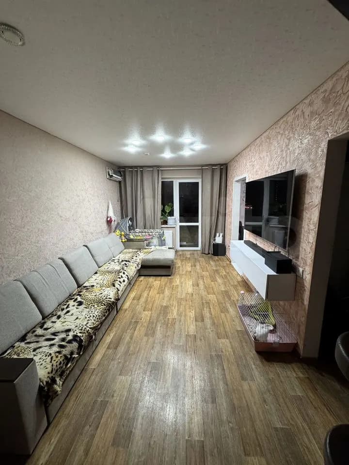 Продается 3-комн. квартира, 65.2 м² — фото 2