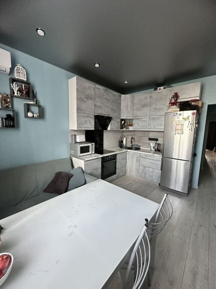 Продается 2-комн. квартира, 61 м²