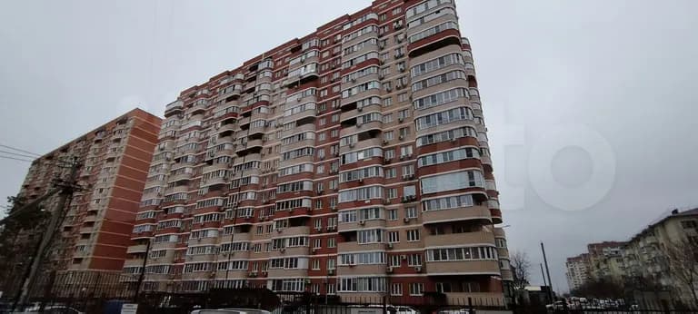 Продается 2-комн. квартира, 67.8 м²
