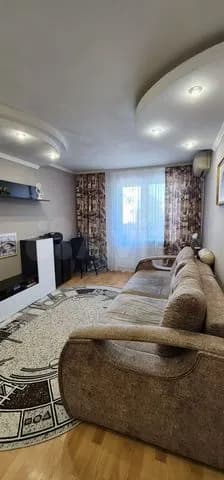 Продается 3-комн. квартира, 76.6 м²