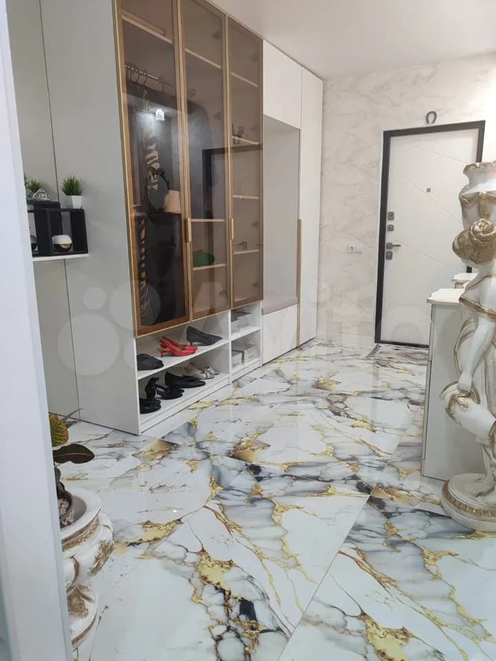 Продается 2-комн. квартира, 75 м² — фото 2