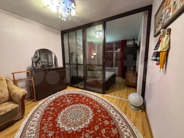 Продается 2-комн. квартира, 64 м² — фото 2
