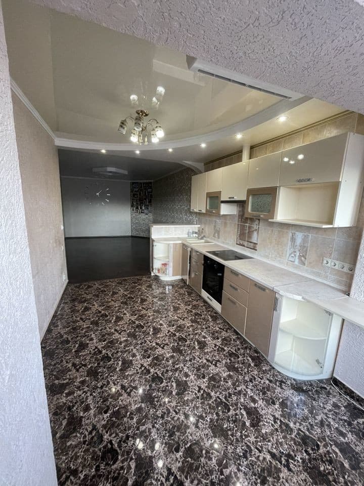 Продается 2-комн. квартира, 62.2 м²