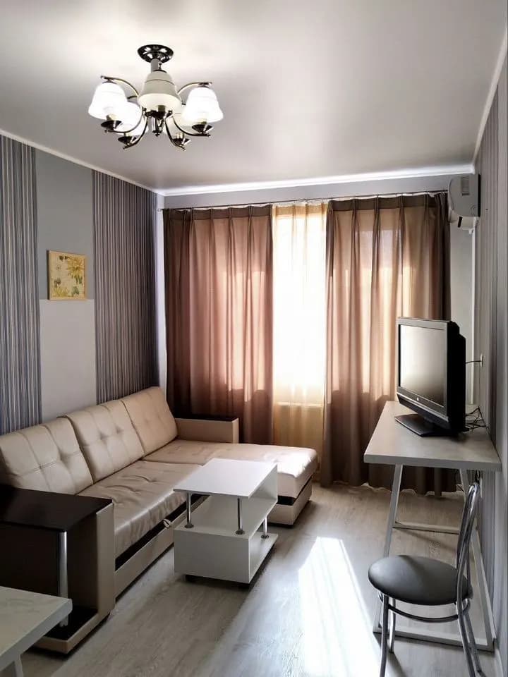 Продается 2-комн. квартира, 64.5 м²