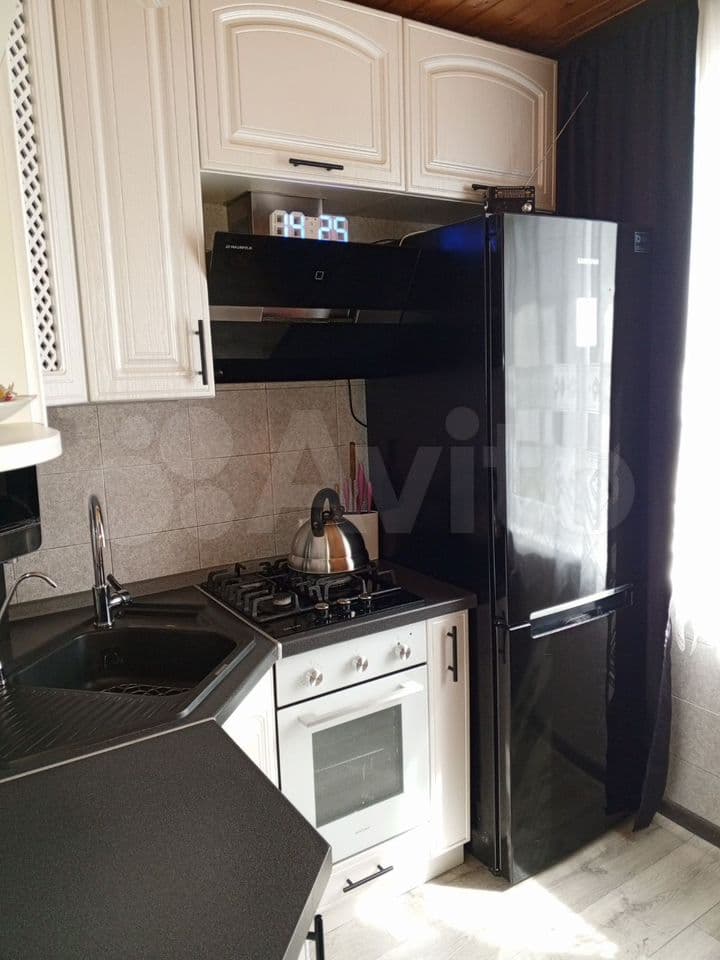 Продается 3-комн. квартира, 61 м² — фото 2