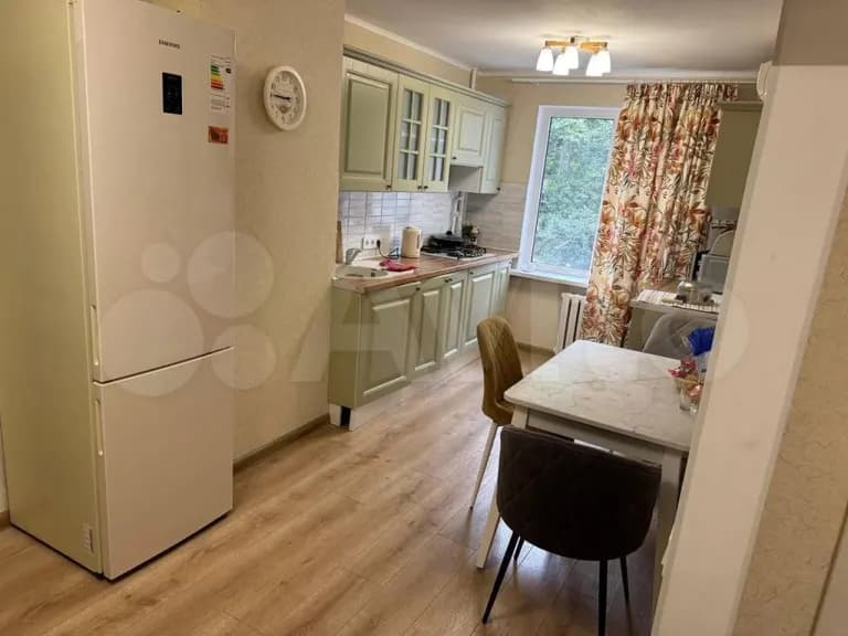 Продается 4-комн. квартира, 78.2 м²