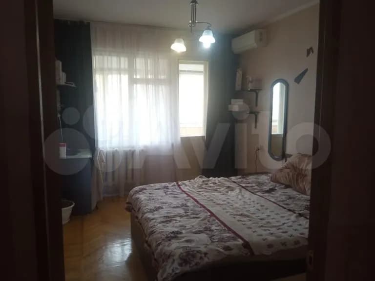 Продается 4-комн. квартира, 90 м²