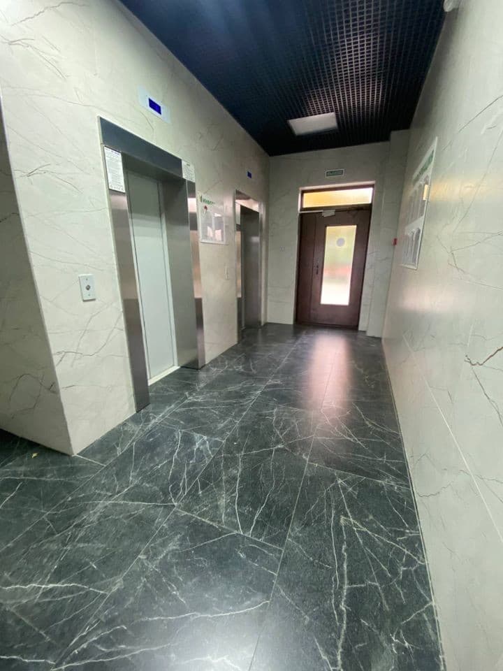 Продается 2-комн. квартира, 69 м² — фото 3