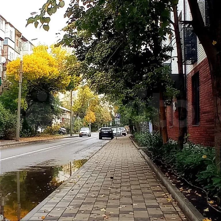Продается 4-комн. квартира, 62.3 м²