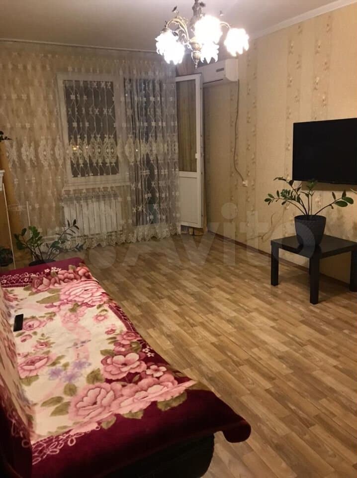 Продается 2-комн. квартира, 70 м²