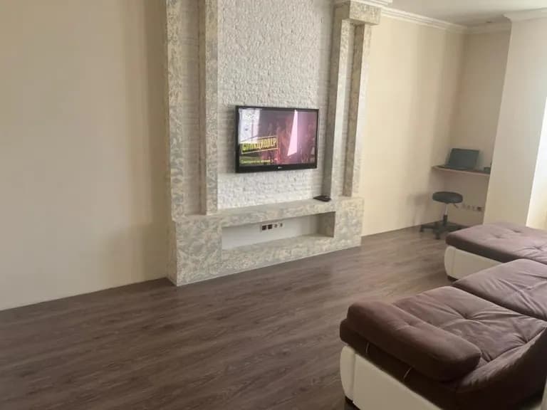 Продается 2-комн. квартира, 63 м²