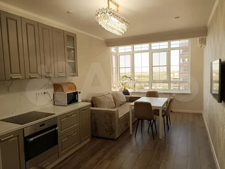 Продается 2-комн. квартира, 89.6 м²