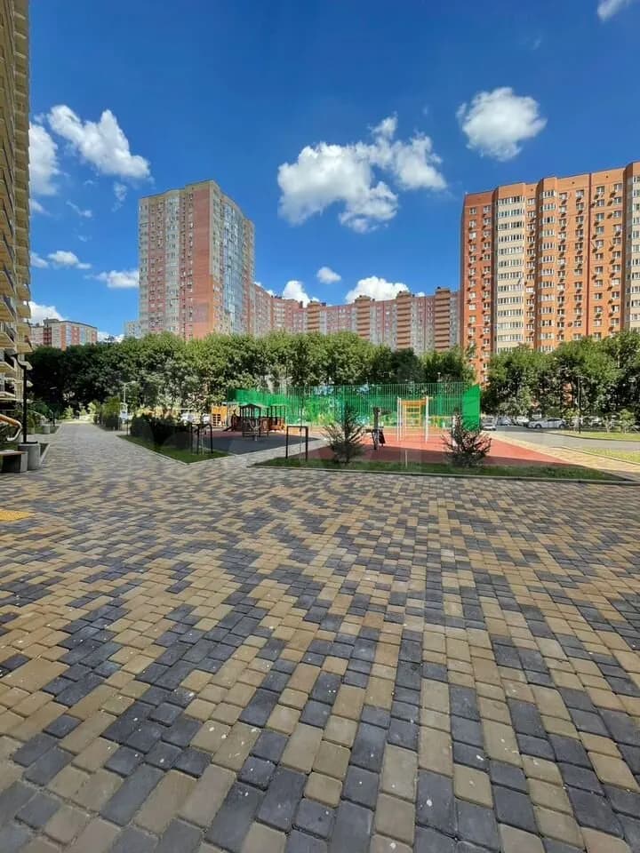 Продается 3-комн. квартира, 74.3 м²