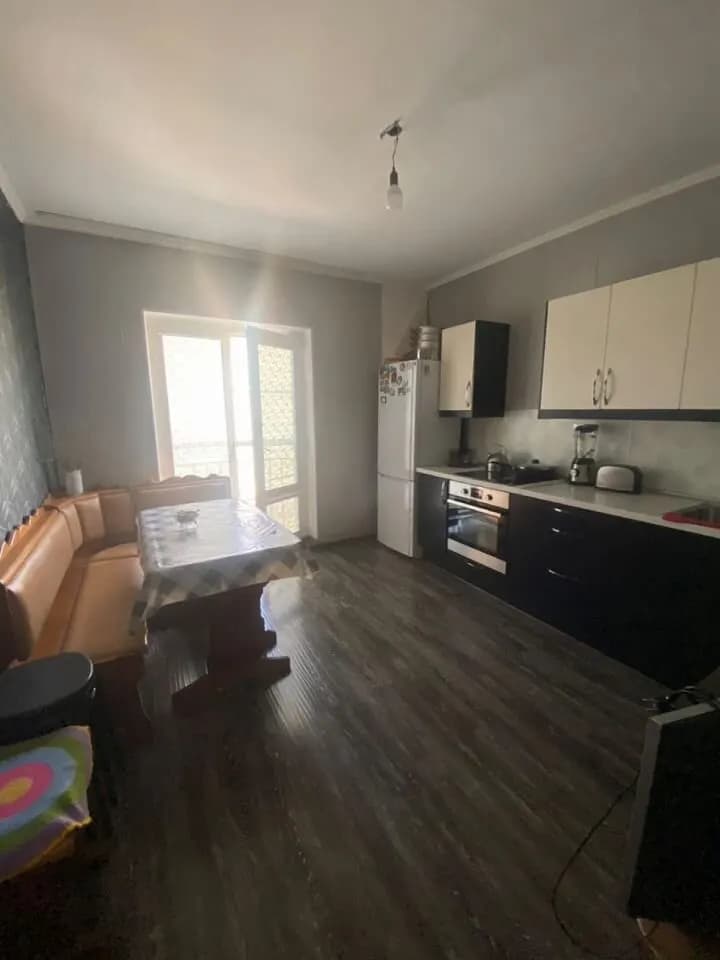 Продается 3-комн. квартира, 73.2 м²