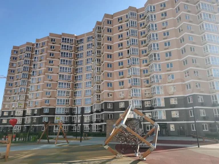 Продается 2-комн. квартира, 77.1 м² — фото 2