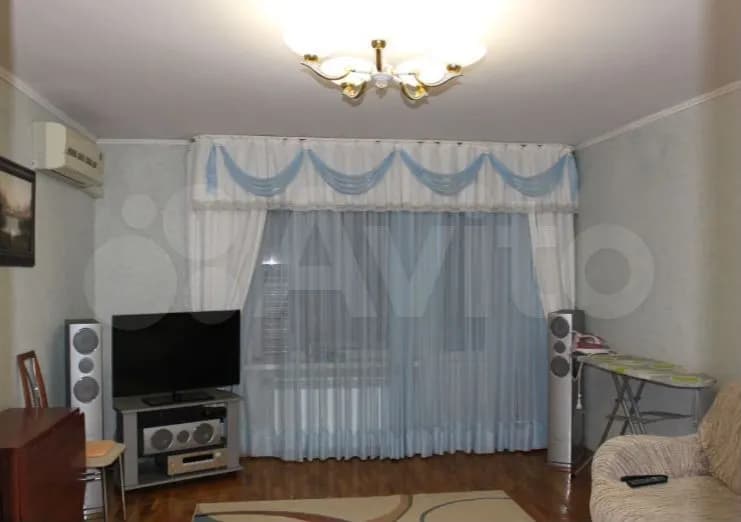 Продается 4-комн. квартира, 80 м²