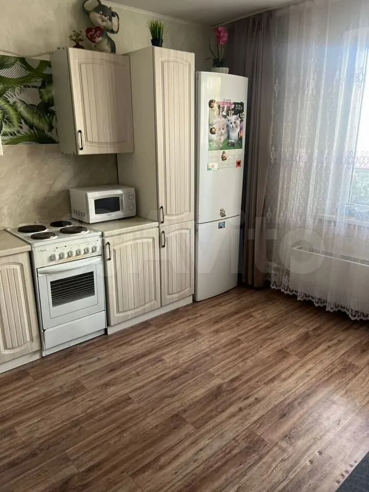 Продается 2-комн. квартира, 60 м² — фото 2