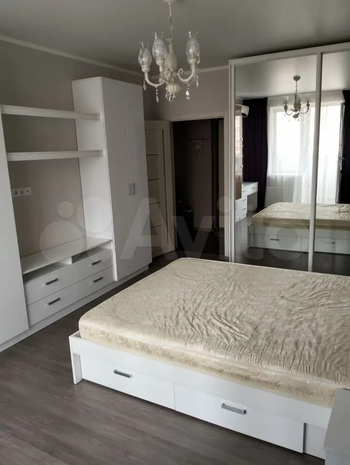 Продается 2-комн. квартира, 69.2 м²