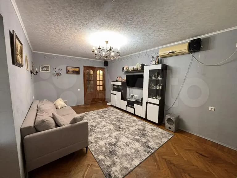 Продается 4-комн. квартира, 72 м² — фото 4