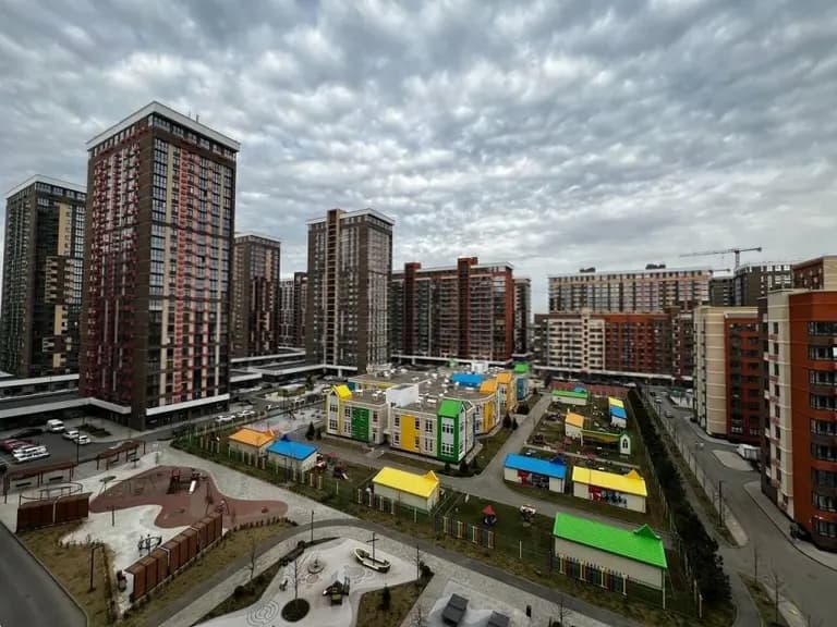 Продается 1-комн. квартира, 63 м² — фото 3