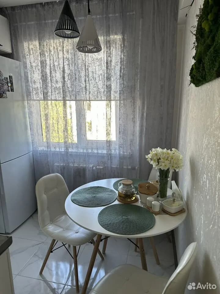 Продается 3-комн. квартира, 45.4 м²