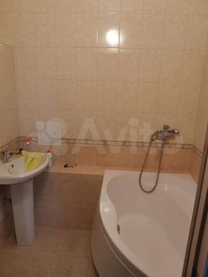 Продается 2-комн. квартира, 63 м² — фото 2