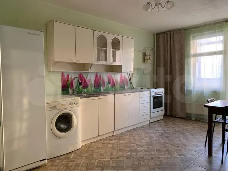 Продается 3-комн. квартира, 72 м²